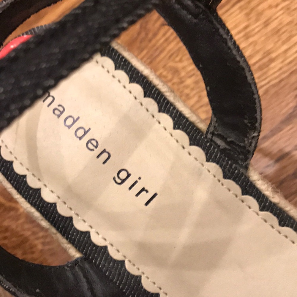 Madden Girl - Picture 8 of 8